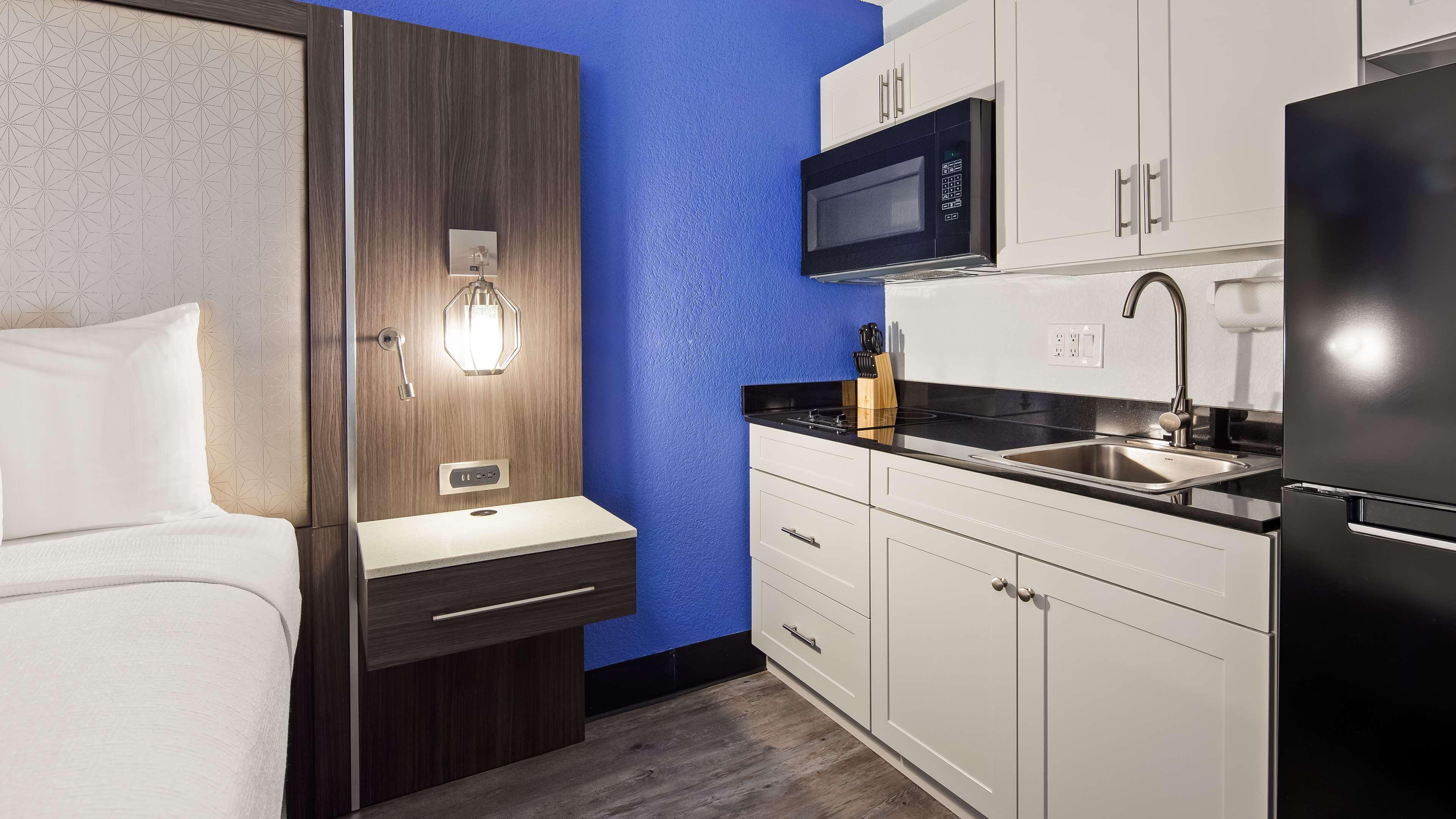 Best Western Plus Executive Residency Denver-Central Park Hotel Extérieur photo